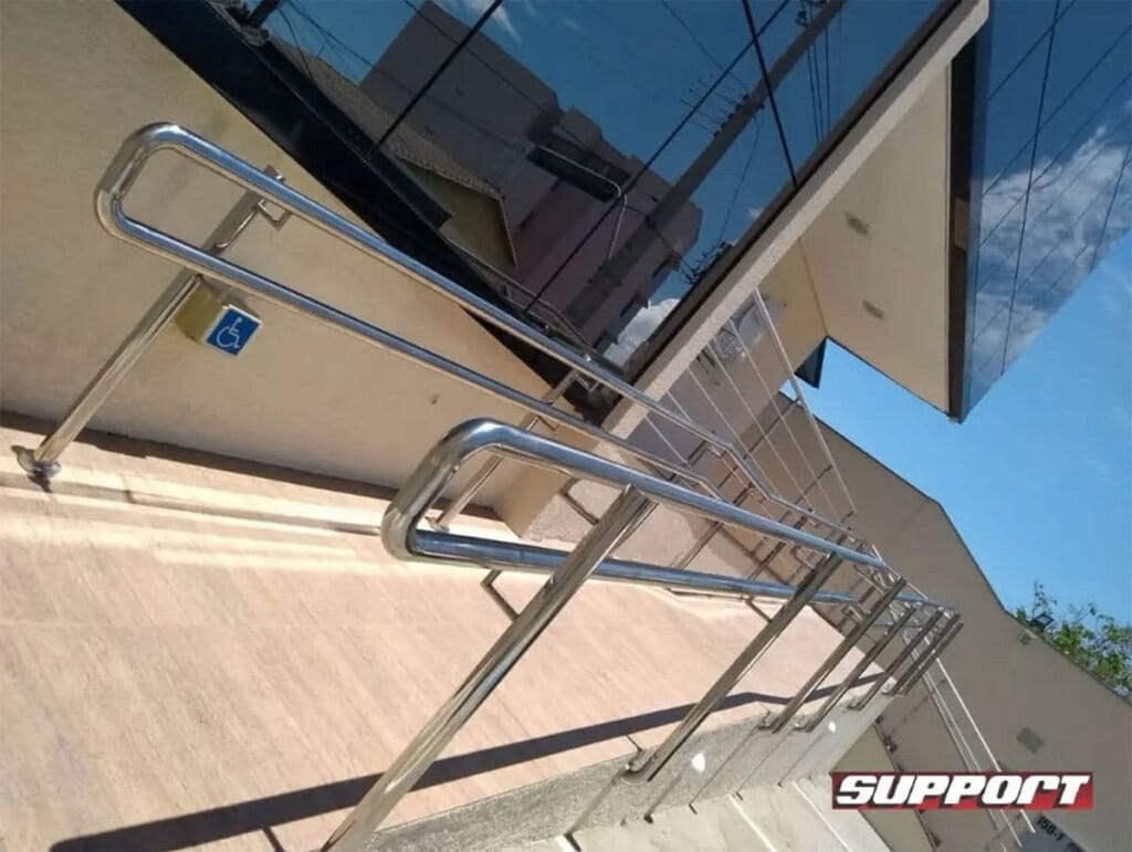 Instalação e Manutenção de Corrimão em Inox em Socorro - SP
